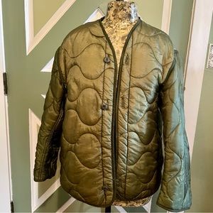 VTG Military Quilted Liner Size Small